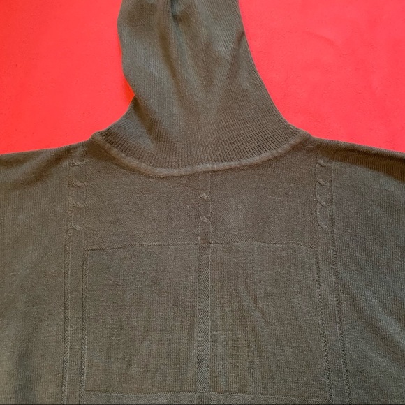 “Source” turtleneck warm knitted sweater - Picture 2 of 6